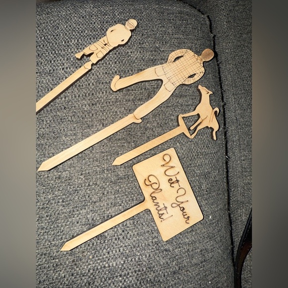 Source Unknown Other - New Wooden  humorous Plant Markers Set T2